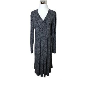 Dialogue Size S Giraffe Print Dress V Neck‎ Faux Wrap Stretch Inverted Pleats